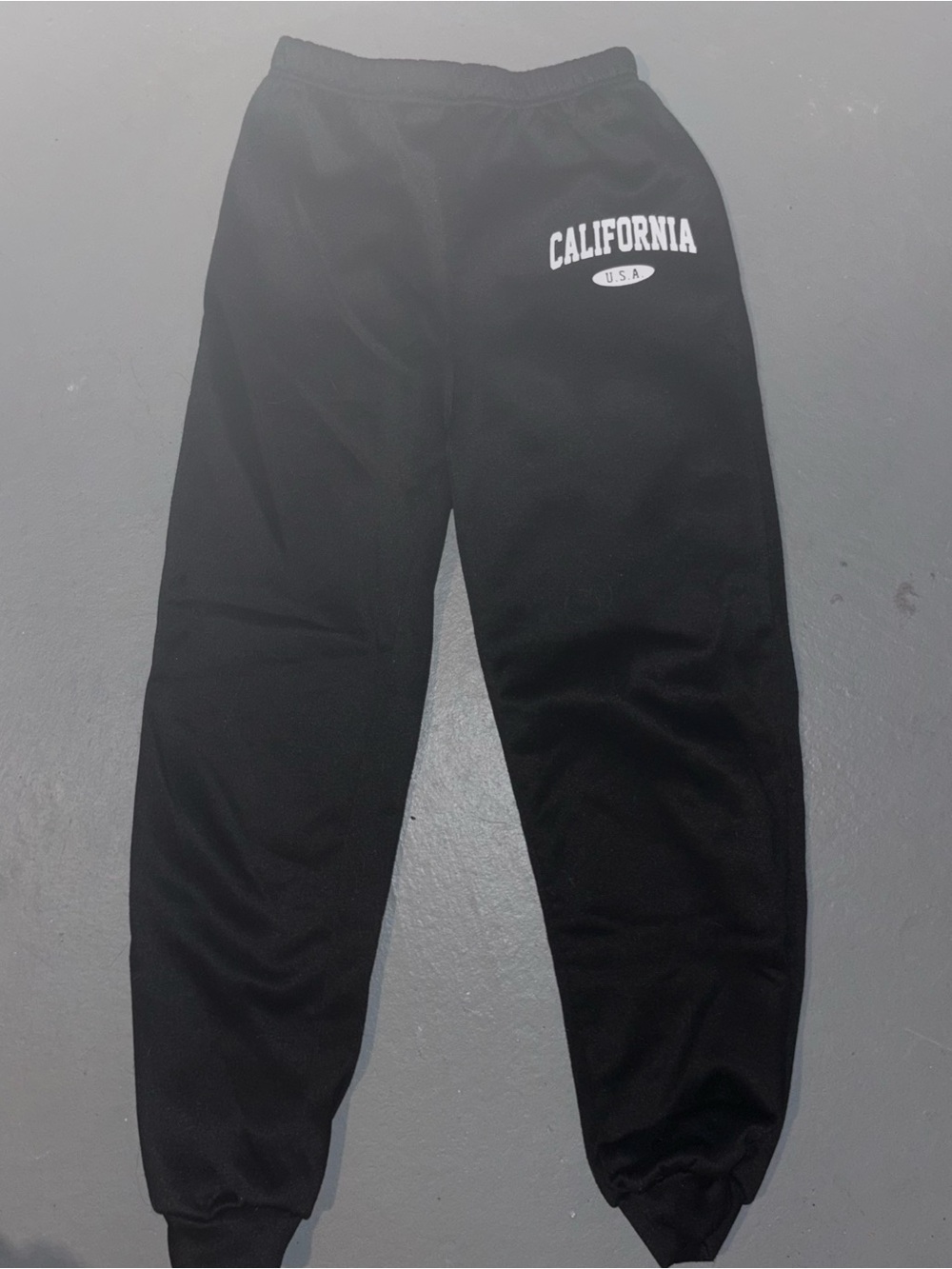 EUC SHEIN Black Sweatpants with White "California" Graphic, Size 12Y